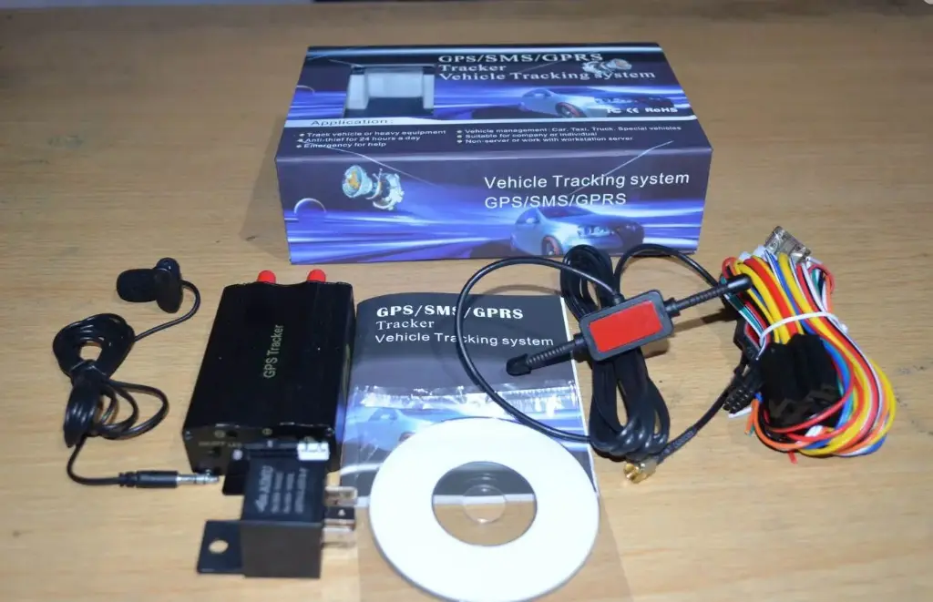 Pelacak GPS Motor dan Mobil