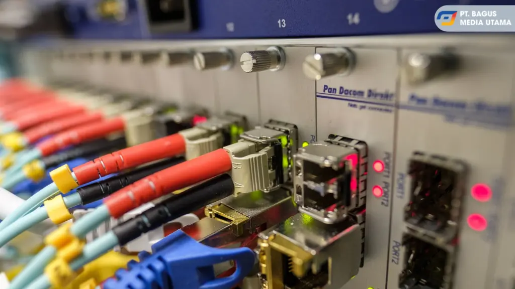 Instalasi Fiber Optic